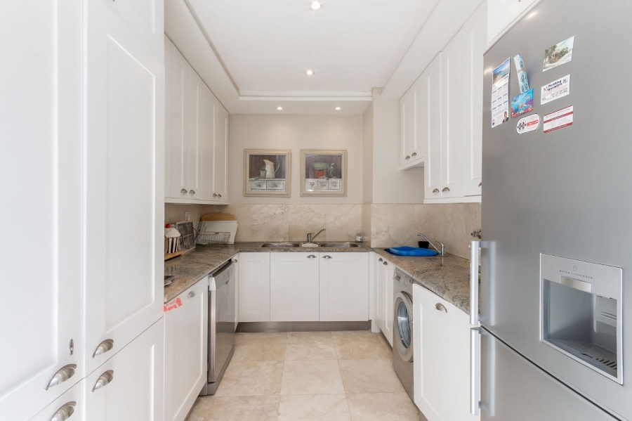To Let 4 Bedroom Property for Rent in Camps Bay Western Cape